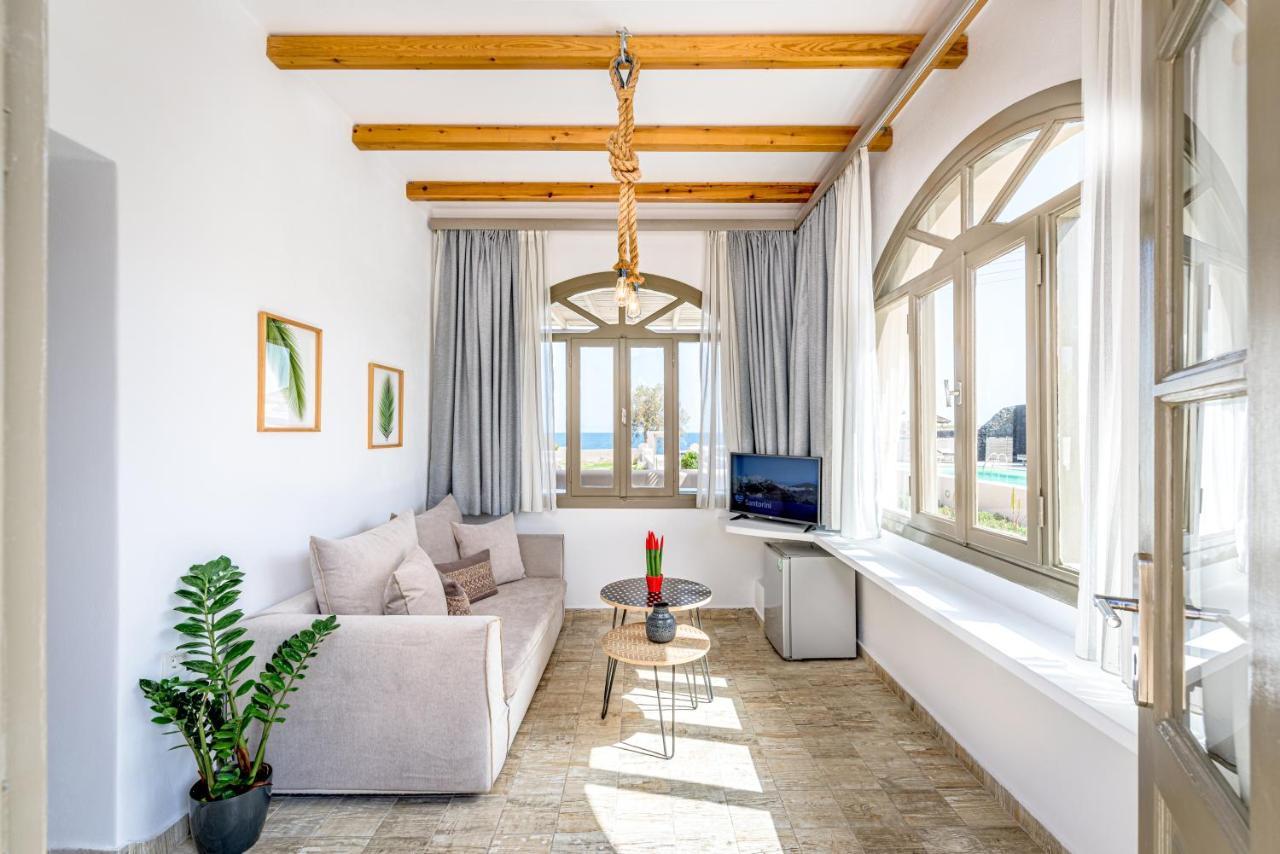 En Plo Boutique Suites Oia  Bagian luar foto