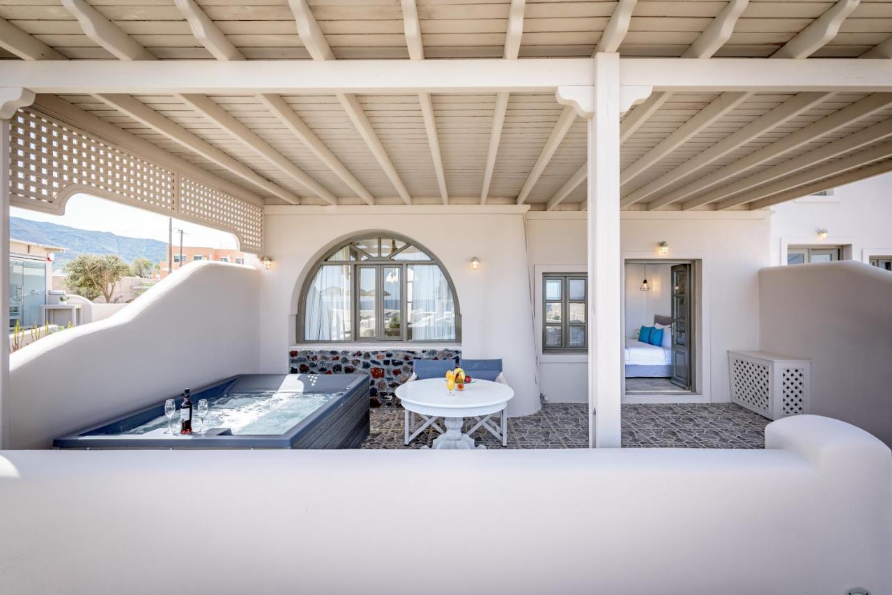 En Plo Boutique Suites Oia  Bagian luar foto