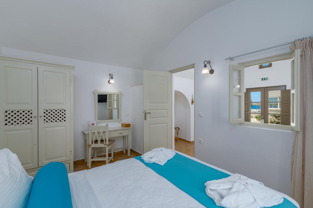 En Plo Boutique Suites Oia  Bagian luar foto