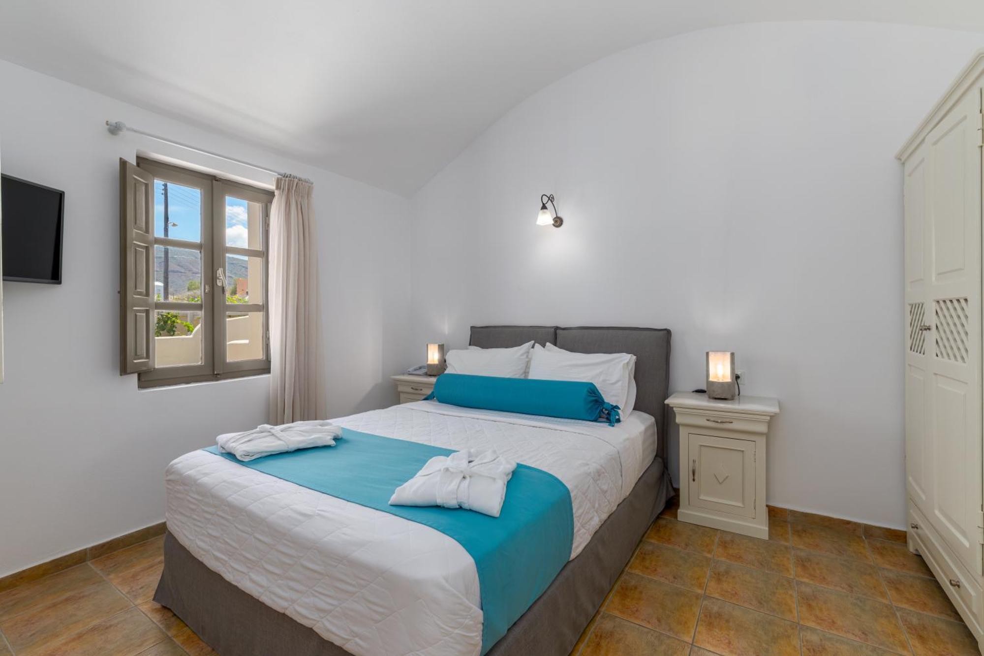 En Plo Boutique Suites Oia  Bagian luar foto