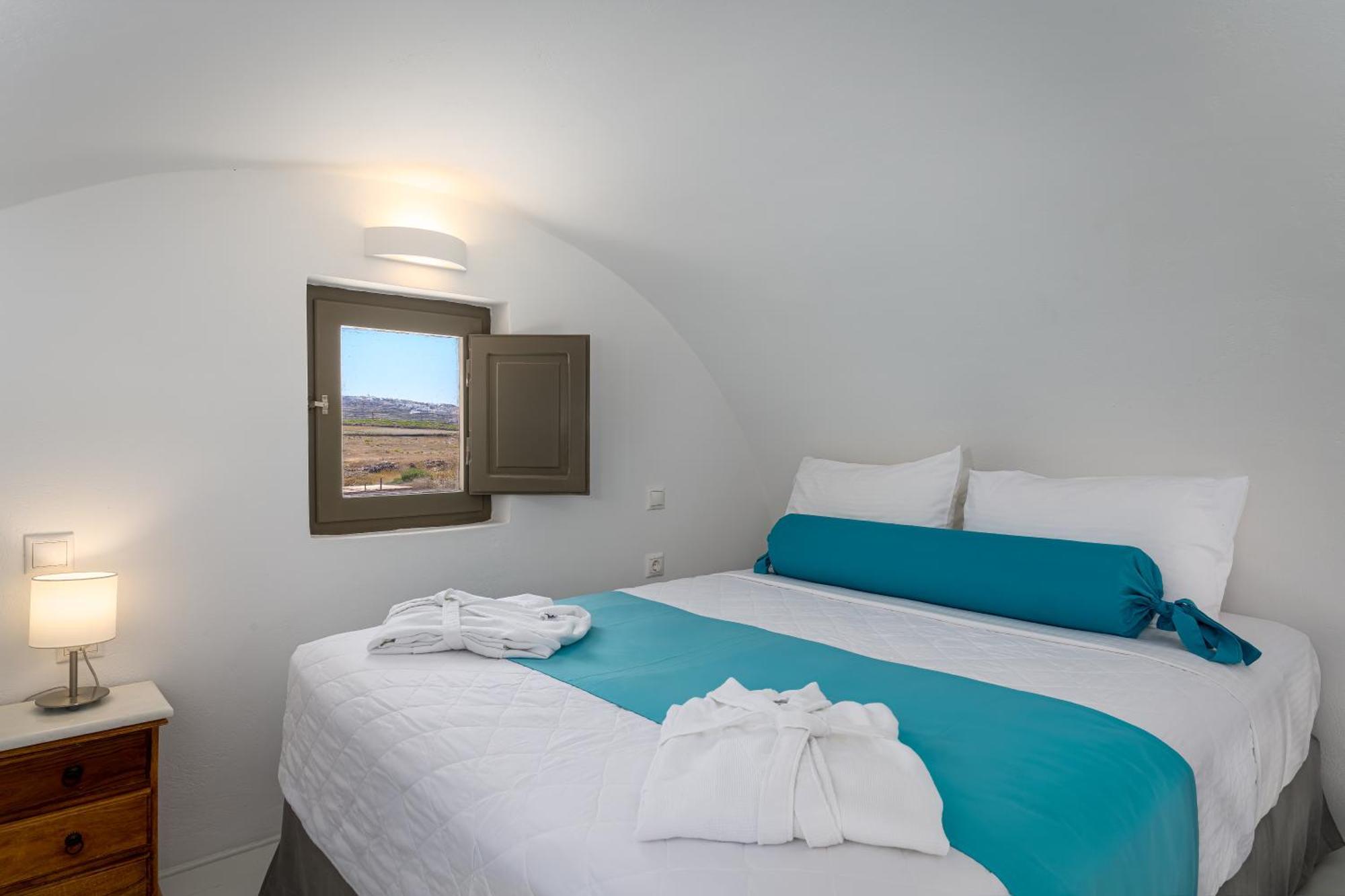 En Plo Boutique Suites Oia  Bagian luar foto